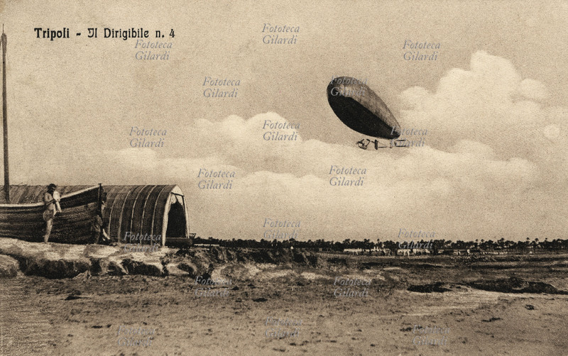 TRIPOLI il dirigibile n. 4. Fotocollografia. Fototipia Alterocca, Terni 1914