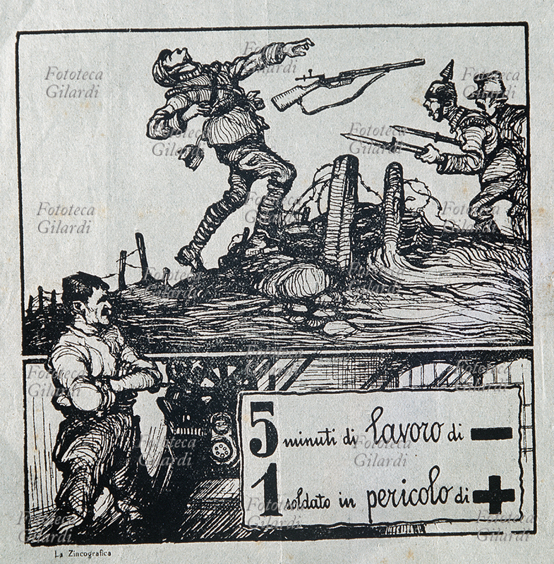 I GM ITALIA Volantino antisciopero diffuso dal Governo: "Cinque minuti di lavoro di meno, un soldato in pericolo di più". Un soldato al fronte è sorpreso dal nemico, mentre un operaio incrocia le braccia davanti ai macchinari. Stampa litografica con matrice su lastra di zinco, Italia 1915/1918