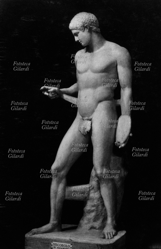 ANTICA ROMA Discobolo di Alcamene, marmo. Scultura greca di epoca ellenistica, V a.C.