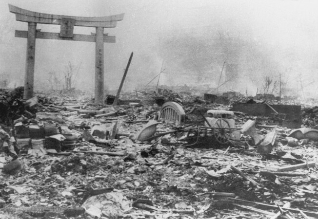 NAGASAKI DOPO L ESPLOSIONE ATOMICA