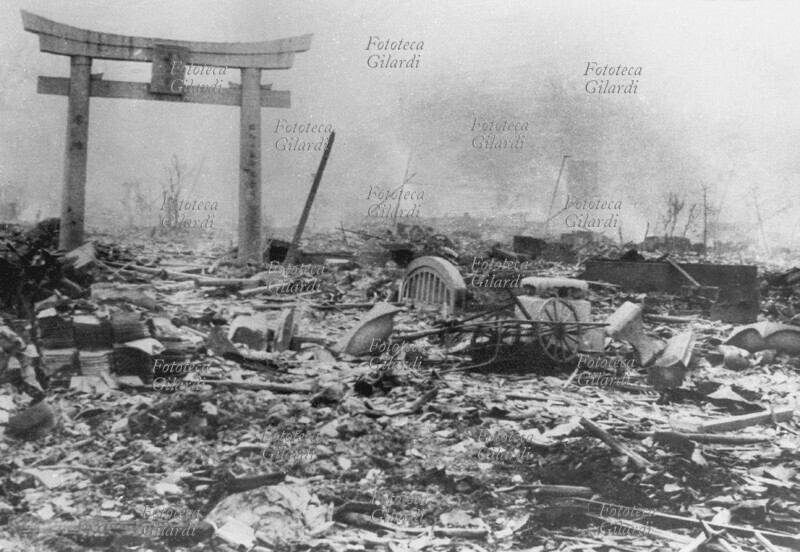 BOMBA ATOMICA Veduta fotografica di Nagasaki dopo l\