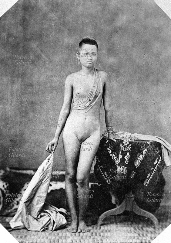 HAREM donna siamese, Bangkok. Concubina dell\