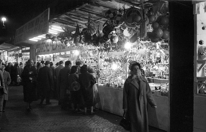 ALLA FIERA VEDUTA NOTTURNA