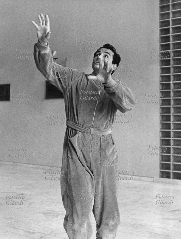 GESTURES Vittorio Gassman (1 September 1922 – 29 June 2000) performs the interpretation of theatrical gestures or \