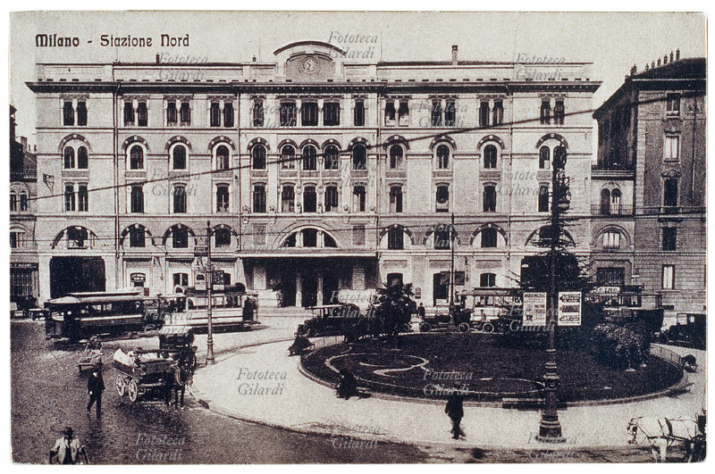 MILANO Stazione Nord, attualmente Piazzale Cadorna. Cartolina postale fotocollografica, Milano 1936