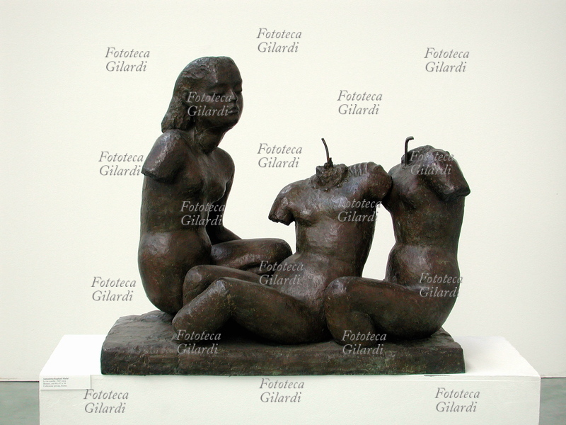 Antonietta RAPHAEL MAFAI (29 luglio 1895 – 5 settembre 1975), pittrice e scultrice lituana naturalizzata italiana: \