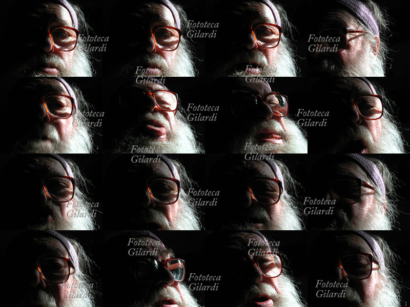 Ando GILARDI (8 giugno 1921 – 5 marzo 2012) #andogilardi, fotografo, giornalista, sperimentatore e storico della fotografia italiano. Autoritratto alla maniera del \