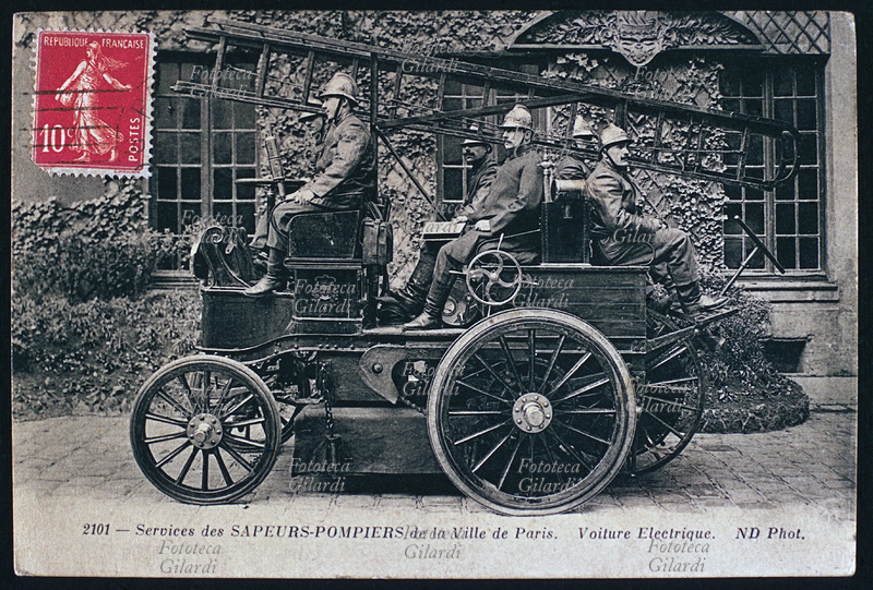 POMPIERI Cartolina postale fotografica raffigurante i \