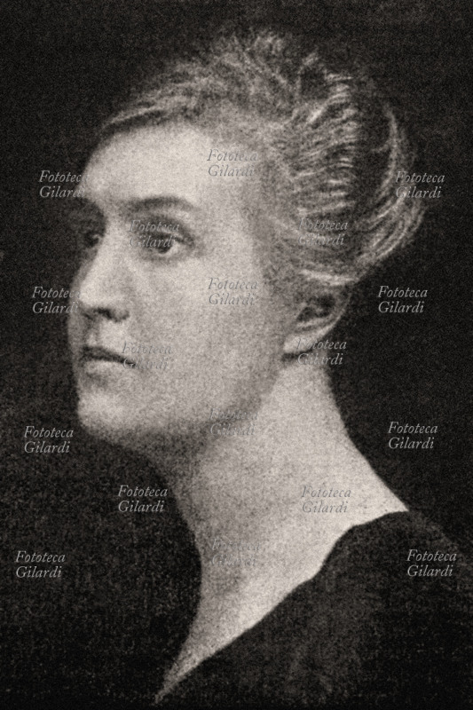 Sibilla ALERAMO (Rina Faccio, 1876-1960) Antifascista e poi comunista militante, denunciò la condizione femminile di inferiorità sociale. Ebbe una tormentata relazione con il poeta Dino Campana. Tra i suoi scritti, i romanzi: Una Donna (1906), Amo dunque sono (1927); poesie: Selva d\