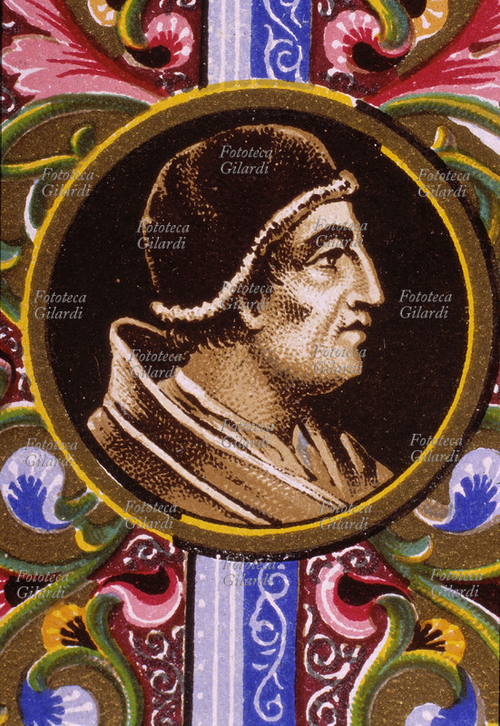 PAPA MARTINO V (1368-1431), al secolo Ottone Colonna, nato a Roma, eletto nel 1417, rientrato trionfalmente in Roma nel 1420. La sua elezione, avvenuta durante il concilio di Costanza, aveva sancito la fine dello Scisma d\