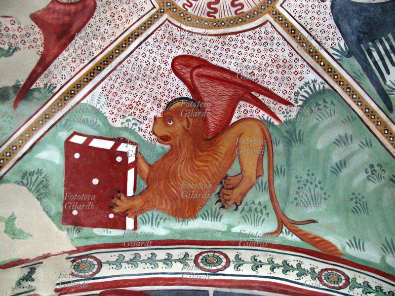SAN MARCO EVANGELISTA il suo animale simbolo: il leone alato. Dettaglio dagli affreschi attribuiti alla scuola di Manfredino e Franceschino Boxilio sulla colonna centrale nell\