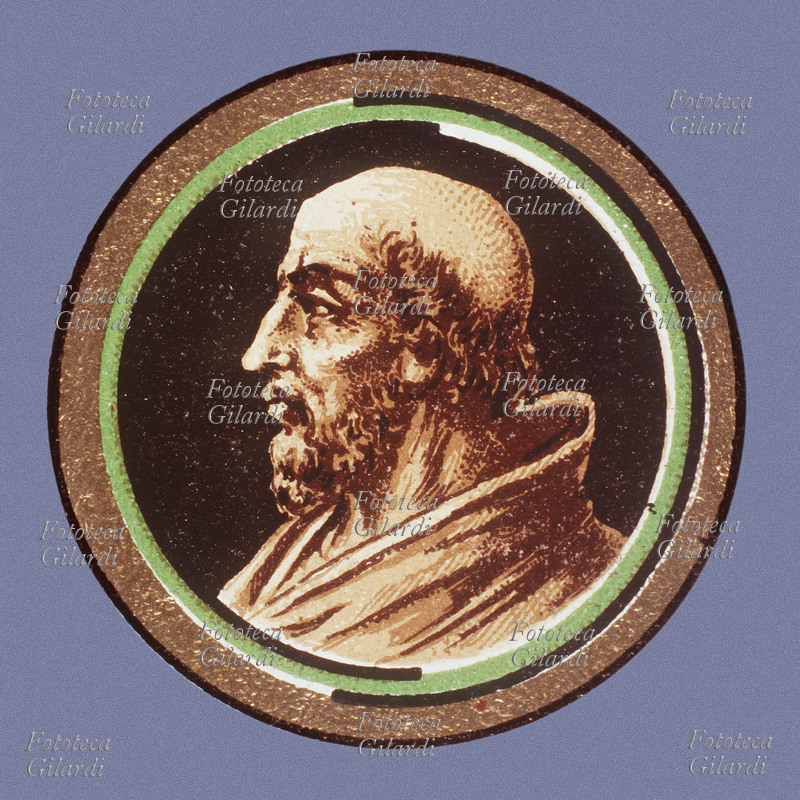 PAPA SAN CALLISTO The Martyr (? -222), Born in Rome, elected in 217, according to popular belief was thrown into a pit with a stone around his neck, but there is no historical evidence for this event. After a checkered existence by slave culminated with the exile in Sardinia to forced labor, he rejoined the Christian community and took care of the cemetery on the Appian Way, already called since then "catacombs of Callisto." For this reason it is considered the patron of those who work in the cemeteries. He is buried in the Basilica of Santa Maria in Trastevere. I remember the liturgical year, on October 14. Portrait, detail from a chromolithographic postcard of the \