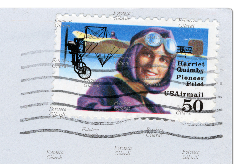 Harriet QUIMBY (11 maggio 1875 – 1º luglio 1912), aviatrice, giornalista e sceneggiatrice statunitense. Francobollo commemorativo di posta aerea della serie "Pionieri dell\