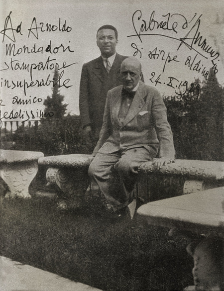ARNOLDO MONDADORI CON GABRIELE D ANNUNZIO ARNOLDO MONDADORI CON GABRIELE D ANNUNZIO