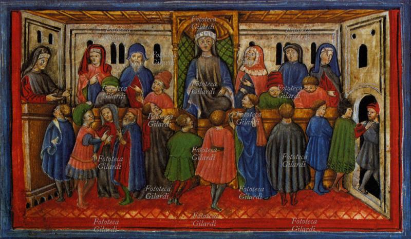 TRIBUNALE EBRAICO in Italia. I magistrati indossano abiti, mantelli e cappucci foderati in pelliccia; gli avvocati indossano lunghi mantelli ed hanno i cappucci riversati sulle spalle. Le parti in causa sono riconoscibili dagli abiti corti. Miniatura, Italia 1435.