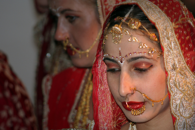 RAJASTAN ABITI E GIOIELLI DA SPOSA RAJASTAN ABITI E GIOIELLI DA SPOSA