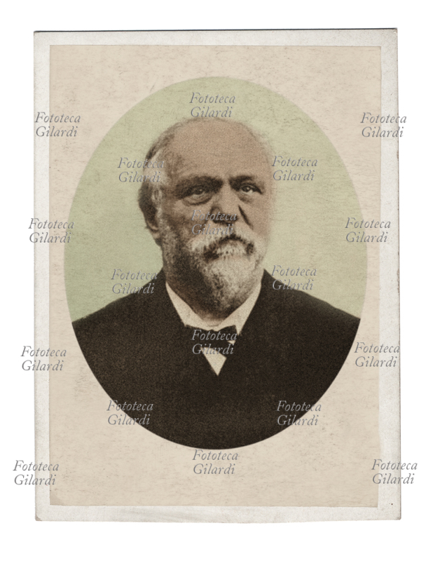 Georges SOREL (1847-1922 ) filosofo e sociologo francese, tra i maggiori teorici del sindacalismo rivoluzionario che consideravano il sindacato, libero da ogni influenza politica, lo strumento essenziale della lotta di classe. Ritratto fotografico, 1915 circa