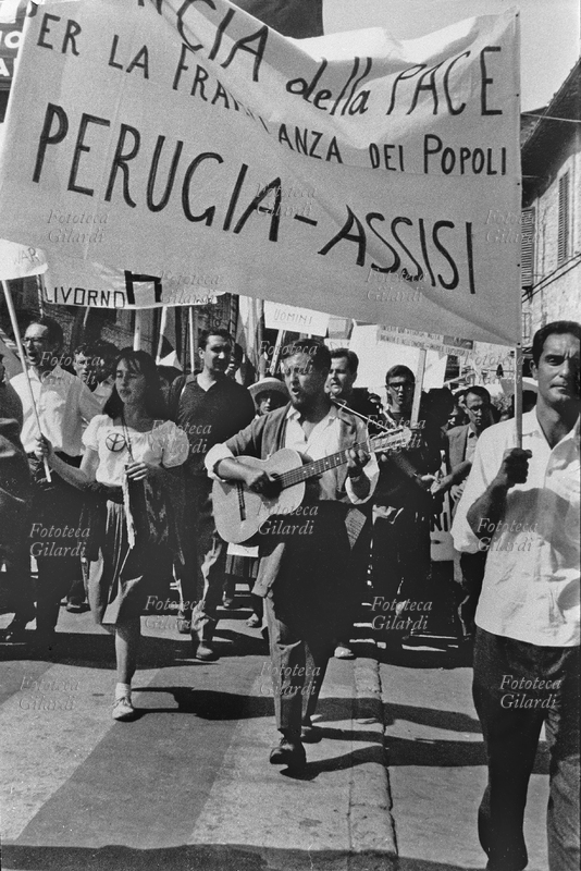 PACE la prima Marcia della Pace Perugia-Assisi, promossa su iniziativa di Aldo Capitini \