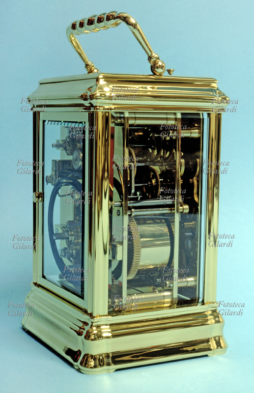 OROLOGIO meccanico da tavolo del prestigioso marchio "L\