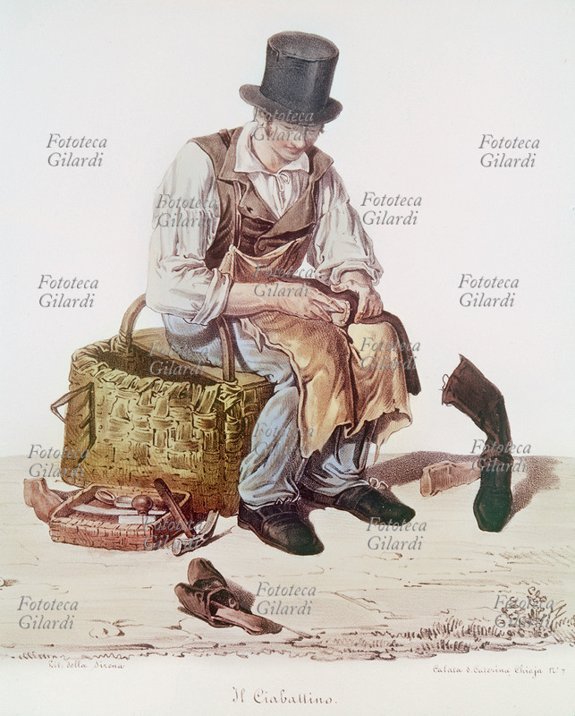 MESTIERI Ciabattino al lavoro, ripara la suola ad un paio di stivali. Litografia a colori, 1810 circa.