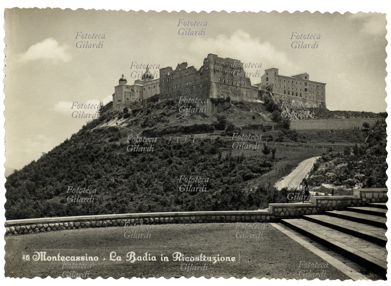 MONTECASSINO La Badia in ricostruzione. L\