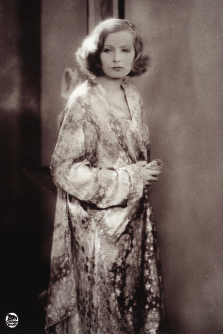 GRETA GARBO IN GRAND HOTEL GRETA GARBO IN GRAND HOTEL