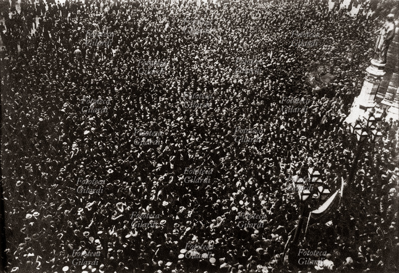AUSTRIA manifestazione contro i trattati di pace che furono firmati a Saint Germain en Laye il 10 settembre 1919 e che dividevano il Tirolo assegnandone una parte all\