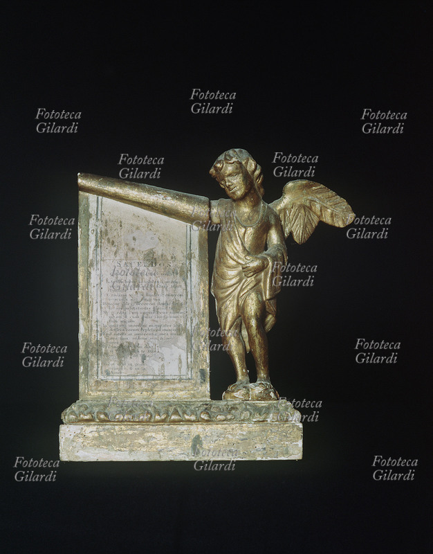 Cartagloria ANGELO in wood carved and golden to representative an angel put to putting them, 17th century.