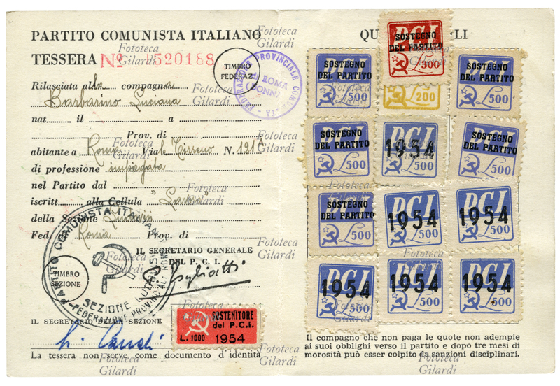 PCI La tessera del Partito Comunista Italiano del 1954: interno della tessera "sostenitore del P.C.I." N° 1520188 appartenuta a Luciana Barbarino, con timbro a firma di Palmiro Togliatti. Sulla destra il casellario per l\