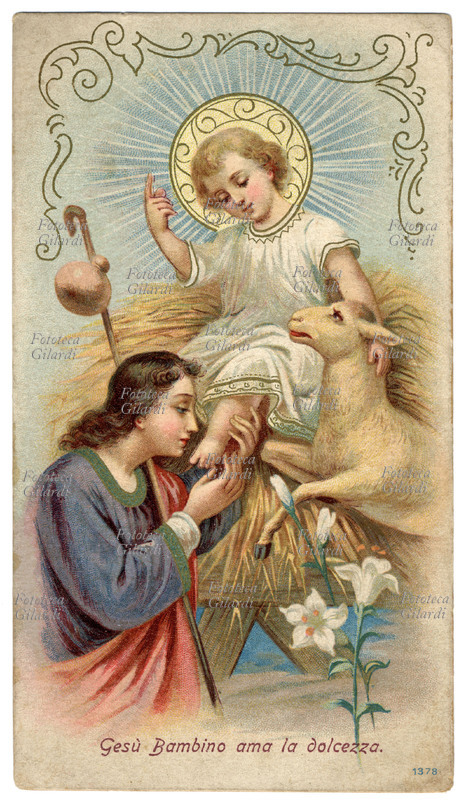GESÙ BAMBINO ama la dolcezza. Un pastorello bacia il piedino del Bambino. Immaginetta natalizia cromolitografica, Italia 1898