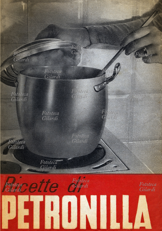 Amalia MORETTI FOGGIA (1872-1947) cover of the book "Ricette di Petronilla"; the author, doctor and journalist, under the pseudonym of Petronilla, edited the highly followed column "Among the stoves", published on "La Domenica del Corriere", in which she dispensed advice on how to cook appetizing recipes with the little that was found to be put in pantry in times of war. Olivini Editions, Milan 1939