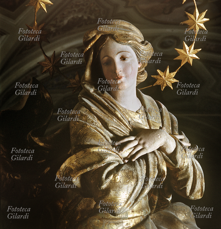 MADONNA assunta in Cielo. Dettaglio del gruppo scultoreo in legno policromo di Anton Maria Maragliano (1664 - 1741) raffigurante la visione dell\