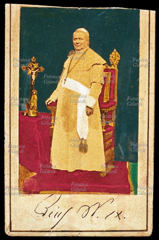 PIO IX Ritratto fotografico di papa Pio IX - Giovanni Maria Mastai Ferretti, nato a Senigallia, eletto il 16 giugno 1846, morto nel 1878. Definisce il dogma dell\