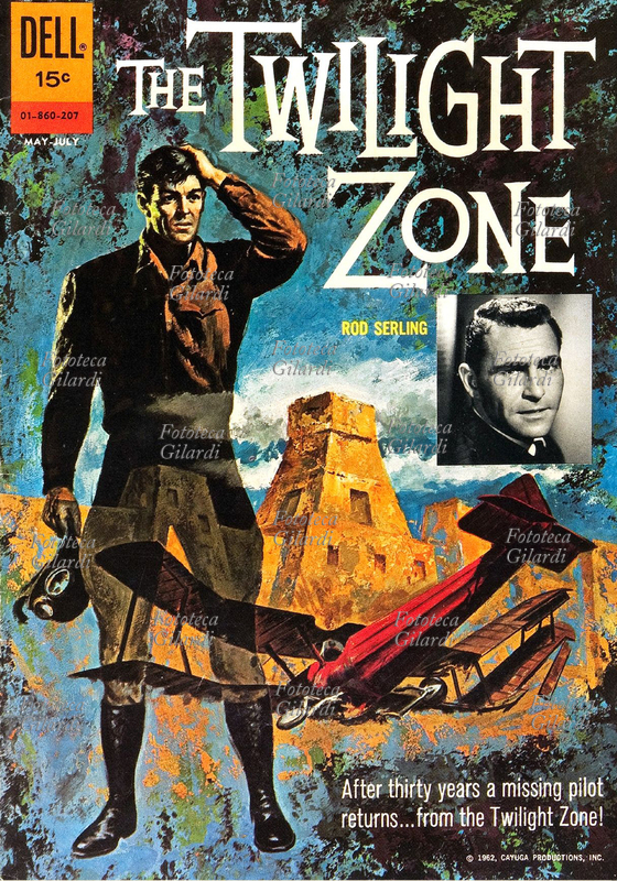 FANTASCIENZA Copertina di un albo a fumetti della serie "The Twilight Zone" curata da Rod Serling (25 dicembre 1924 – 28 giugno 1975), scrittore e sceneggiatore statunitense, creatore nel 1959 della omonima serie televisiva prodotta dalla CBS ("Ai confini della realtà" nella traduzione italiana), il cui volto noto al pubblico televisivo compare come richiamo. Lo strillo recita: "Dopo trent\
