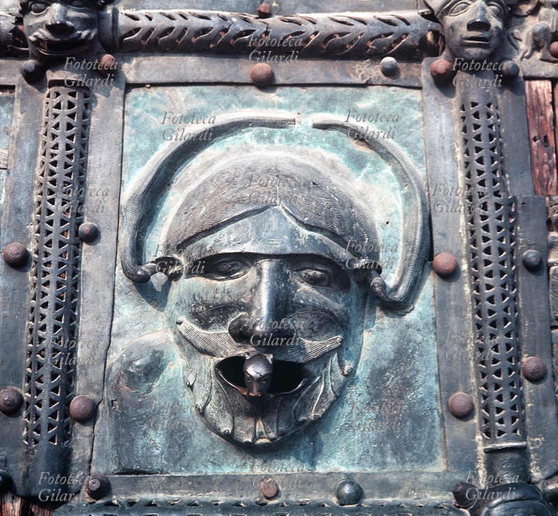 MEDIOEVO Rilievo in bronzo dell\