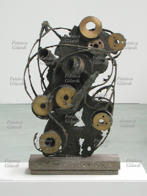 Umberto MASTROIANNI (21 settembre 1910 – 25 febbraio 1998), scultore, pittore e partigiano italiano: \