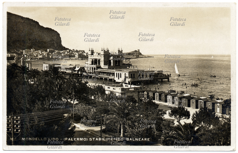 MONDELLO LIDO (Palermo) Lo Stabilimento Balneare progettato dall\