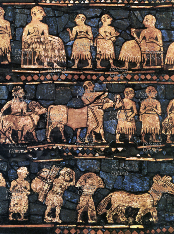 SUMERI Particolare dello Stendardo di Ur, mosaico di lapislazzuli e calcare rosso. Facciata dedicata alla vita quotidiana in tempo di Pace. British Museum, Londra, II millennio a.C.