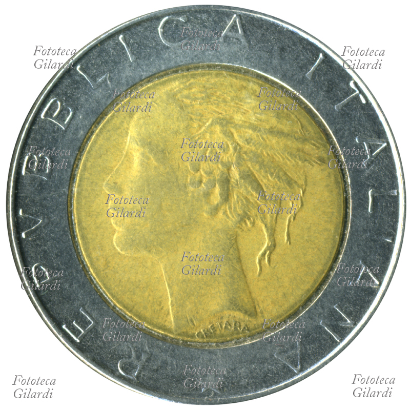 MONETE - testa allegorica di donna - Verso della moneta da Lire cinquecento 500, emessa nel 1985. Sul fronte appare la scritta anche in Braille che indica il valore della moneta per i non vedenti. In Italia è la prima moneta ad avere questa particolarità. Esemplare emesso nel 1988
