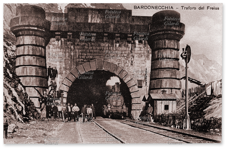 FREJUS Bardonecchia, cartolina celebrativa del passaggio del primo treno sotto il traforo del Frejus. Italia, 1871