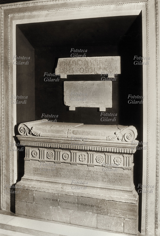 SARCOFAGO di Lucio Cornelio Scipione detto l\