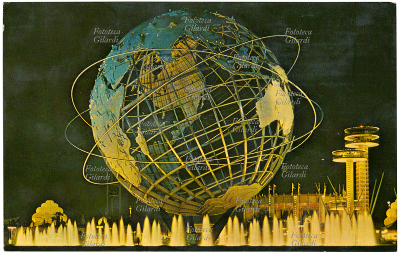 NEW YORK Veduta notturna con l\