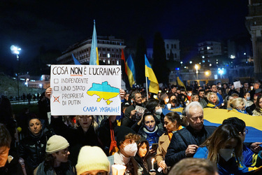 25.02.2022 Roma Colosseo Manifestazione contro guerra Ucraina 25.02.2022 Roma Colosseo Manifestazione contro guerra Ucraina