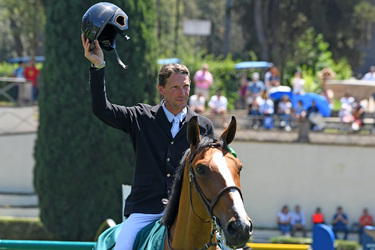 24.05.2024 CSIO Piazza di Siena Premio n5 Presented Aston Martin G.Leanza ph 24.05.2024 CSIO Piazza di Siena Premio n5 Presented Aston Martin G.Leanza ph