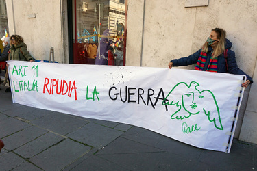 26.02.2022 Roma Pza Santi Apostoli Corteo contro Guerra 26.02.2022 Roma Pza Santi Apostoli Corteo contro Guerra