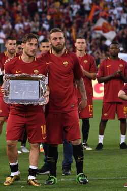 28.05.2017 Roma vs Genoa 3 2. Totti la Festa. 32 Photos 28.05.2017 Roma vs Genoa 3 2. Totti la Festa. 32 Photos