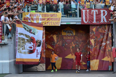 28.05.2017 Roma vs Genoa 3 2. Totti la Festa. 32 Photos 28.05.2017 Roma vs Genoa 3 2. Totti la Festa. 32 Photos