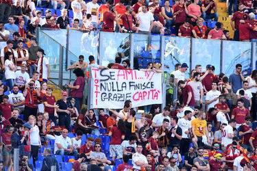 28.05.2017 Roma vs Genoa 3 2. Striscioni per Totti. 27 Photos 28.05.2017 Roma vs Genoa 3 2. Striscioni per Totti. 27 Photos