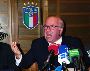 20.11.2017 Dimissioni Tavecchio