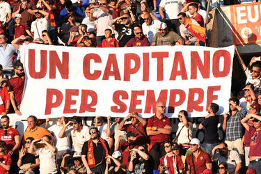 28.05.2017 Roma vs Genoa 3 2. Striscioni per Totti. 27 Photos 28.05.2017 Roma vs Genoa 3 2. Striscioni per Totti. 27 Photos